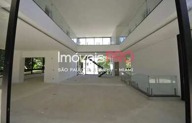 Imagem: A casa em condomínio possui 5 Dormitórios, 5 Banheiros, 5