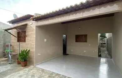 Imagem: A casa possui 2 Dormitórios e está localizado em Glória