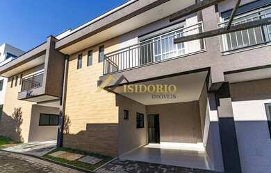 Imagem: A casa possui 2 Dormitórios, 4 Banheiros, 1 Vaga na garagem