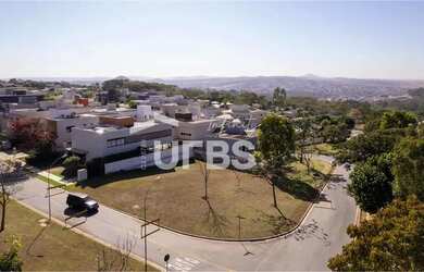 Imagem: O terreno possui 510m² de Área e está localizado em Alphaville