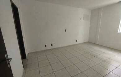 Imagem 12: Bairro Centro em Jaraguá do Sul. 01 suíte. 02 dormitórios. Ampla sala...