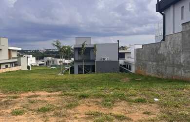 Imagem: O terreno possui 420.000m² de Área e está localizado em