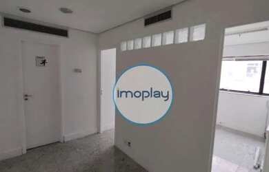 Imagem: O depósito possui 1 Vaga na garagem e 32m² de Área e está