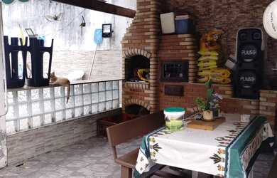 Imagem 4: Casarão com piscina. Piscina, Churrasqueira, VarandaeÁrea de serviço