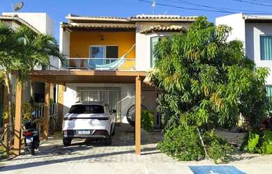Imagem: A casa em condomínio possui 4 Dormitórios, 3 Banheiros, 1