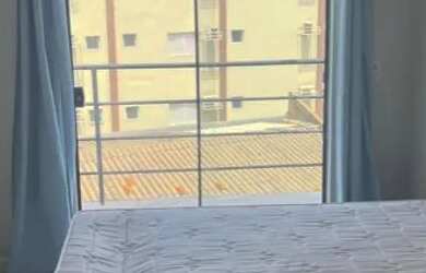 Imagem: A kitnet possui 1 Dormitório, 1 Banheiro, 1 Vaga na garagem