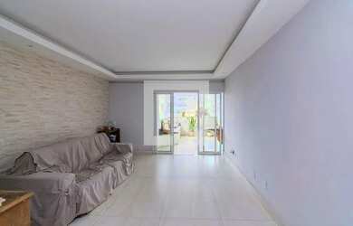 Imagem: O apartamento na cobertura possui 3 Dormitórios, 2 Banheiros