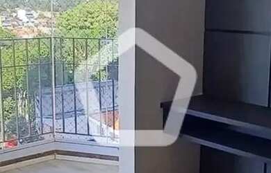 Imagem: O apartamento possui 2 Dormitórios, 1 Banheiro, 2 Vagas na