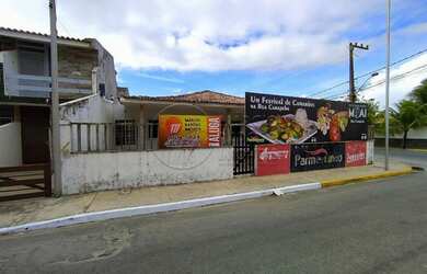 Imagem: A casa possui 4 Dormitórios, 4 Banheiros, 4 Vagas na garagem
