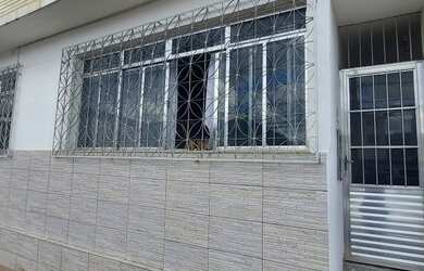 Imagem: A casa possui 2 Dormitórios, 1 Banheiro, 98m² de Área e