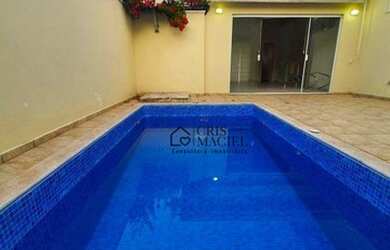 Imagem: A casa em condomínio possui 3 Dormitórios, 4 Banheiros, 4