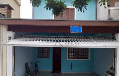 Imagem: A casa possui 2 Dormitórios, 3 Banheiros, 2 Vagas na garagem