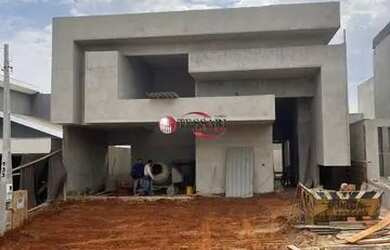 Imagem: A casa em condomínio possui 3 Dormitórios, 4 Banheiros, 4