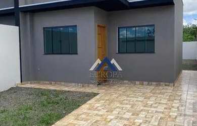 Imagem: A casa possui 2 Dormitórios, 1 Banheiro, 2 Vagas na garagem