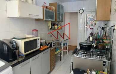 Imagem 7: Apartamento para venda possui 80 metros quadrados com 3 quartos em Leblon...