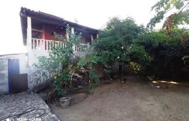 Imagem: A casa possui 3 Dormitórios, 1 Banheiro, 720m² de Área e