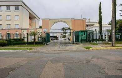 Imagem: O apartamento possui 3 Dormitórios, 1 Banheiro, 1 Vaga na garagem