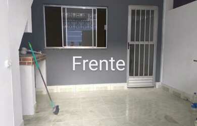 Imagem: A casa em condomínio possui 2 Dormitórios, 1 Banheiro e está