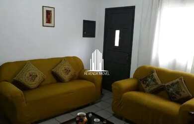 Imagem: A casa possui 2 Dormitórios, 1 Banheiro, 1 Vaga na garagem