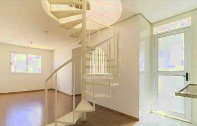 Imagem: O apartamento possui 3 Dormitórios, 1 Banheiro, 1 Vaga na garagem