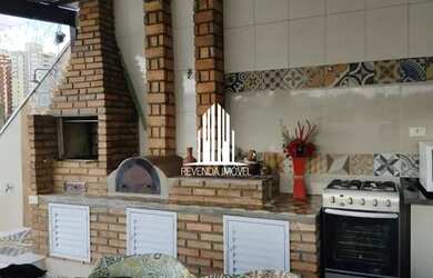 Imagem: A casa possui 4 Dormitórios, 4 Banheiros, 2 Vagas na garagem