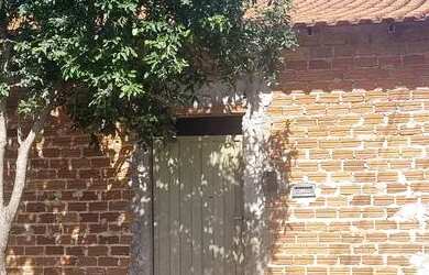 Imagem: Casa quitada murada e área coberta, 2 quartos