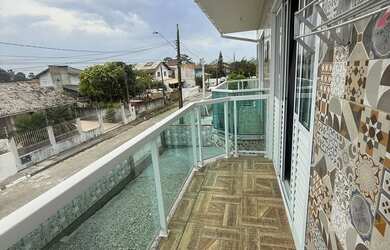 Imagem: O apartamento possui 1 Dormitório, Acomodam 2 pessoas, 1 Vaga