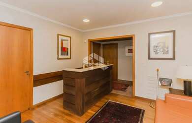 Imagem 3: CASA COMERCIAL 330 m² com 09 vagas NO MENINO DEUS