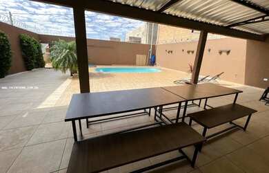 Imagem: O depósito possui 5 Vagas na garagem, 250m² de Área e está