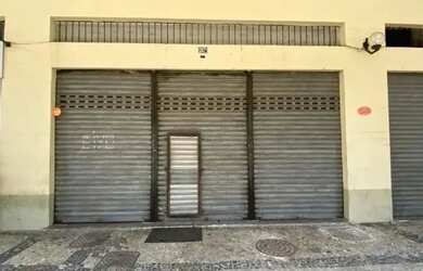 Imagem: O depósito possui 1 Vaga na garagem, 139m² de Área e está