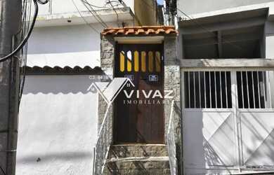 Imagem: A casa possui 2 Dormitórios e 1 Banheiro e está localizado