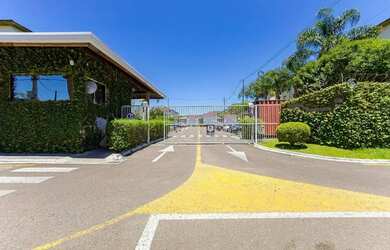 Imagem: O apartamento possui 3 Dormitórios, 1 Banheiro, 1 Vaga na garagem