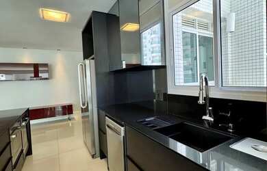 Imagem 11: Apto 3 Dormitórios / 1 Suíte / Frente Mar / Praia Brava / Brava Beach / Itajaí