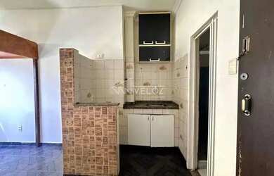 Imagem 7: Kitnet/Conjugado - / Residencial / Centro