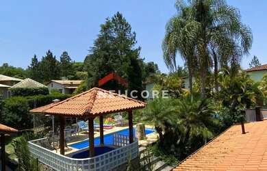 Imagem: A casa em condomínio possui 5 Dormitórios, 5 Banheiros, 3