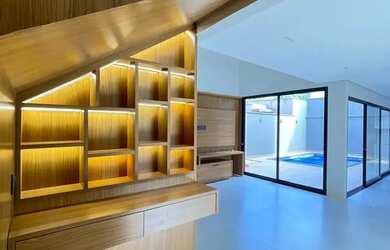 Imagem: A casa em condomínio possui 4 Dormitórios, 5 Banheiros, 4