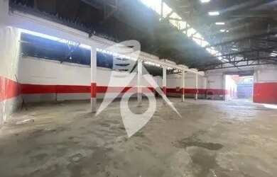 Imagem: O depósito possui 5 Vagas na garagem, 586m² de Área e Imóvel