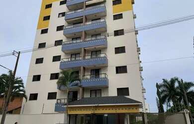 Imagem: O apartamento possui 3 Dormitórios, 1 Banheiro, 2 Vagas na