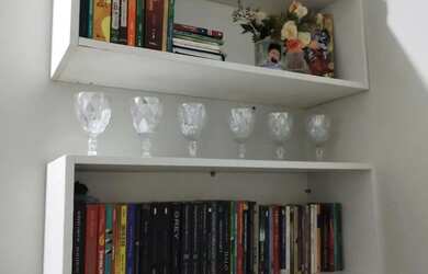 Imagem: O quarto possui Imóvel mobiliado e está localizado em Vila