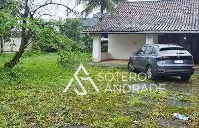 Imagem: A casa possui 2 Dormitórios, 2 Banheiros, 5 Vagas na garagem