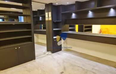 Imagem: O depósito possui 1 Vaga na garagem, 45m² de Área e está