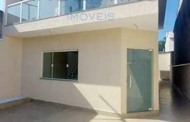 Imagem: A casa em condomínio possui 3 Dormitórios, 1 Banheiro, 2 Vagas