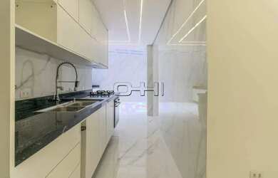 Imagem: O apartamento possui 2 Dormitórios, 3 Banheiros, 1 Vaga na