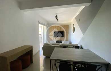 Imagem: O apartamento possui 2 Dormitórios, 2 Banheiros, 2 Vagas na