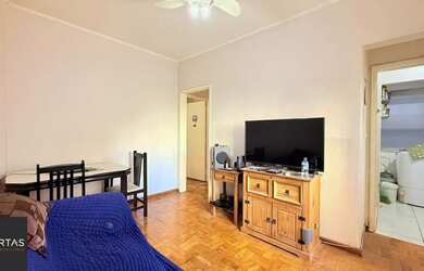 Imagem: O apartamento à venda possui 2 Dormitórios, 1 Banheiro e 70m²