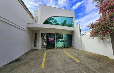 Imagem: O depósito possui 3 Vagas na garagem, 272m² de Área e está