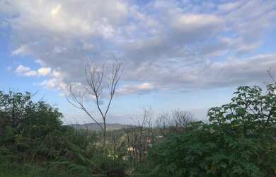 Imagem: O terreno possui 1.018m² de Área e está localizado em Roseira