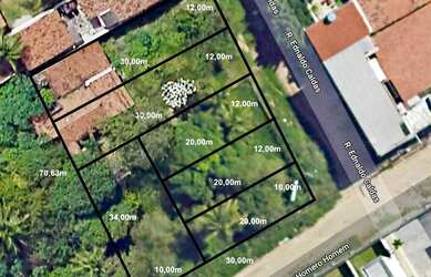 Imagem: O terreno possui 2.100m² de Área e está localizado em Pajuçara