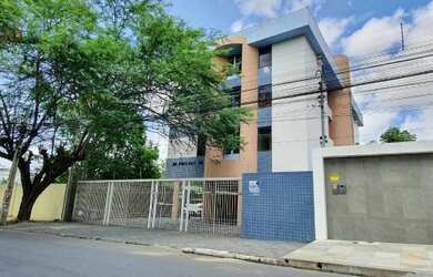 Imagem: O apartamento possui 3 Dormitórios, 1 Banheiro, 1 Vaga na garagem