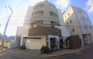 Imagem: O apartamento possui 3 Dormitórios, 1 Banheiro, 1 Vaga na garagem